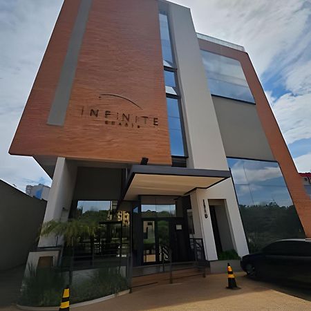里贝朗普雷托Edificio Infinite公寓 外观 照片